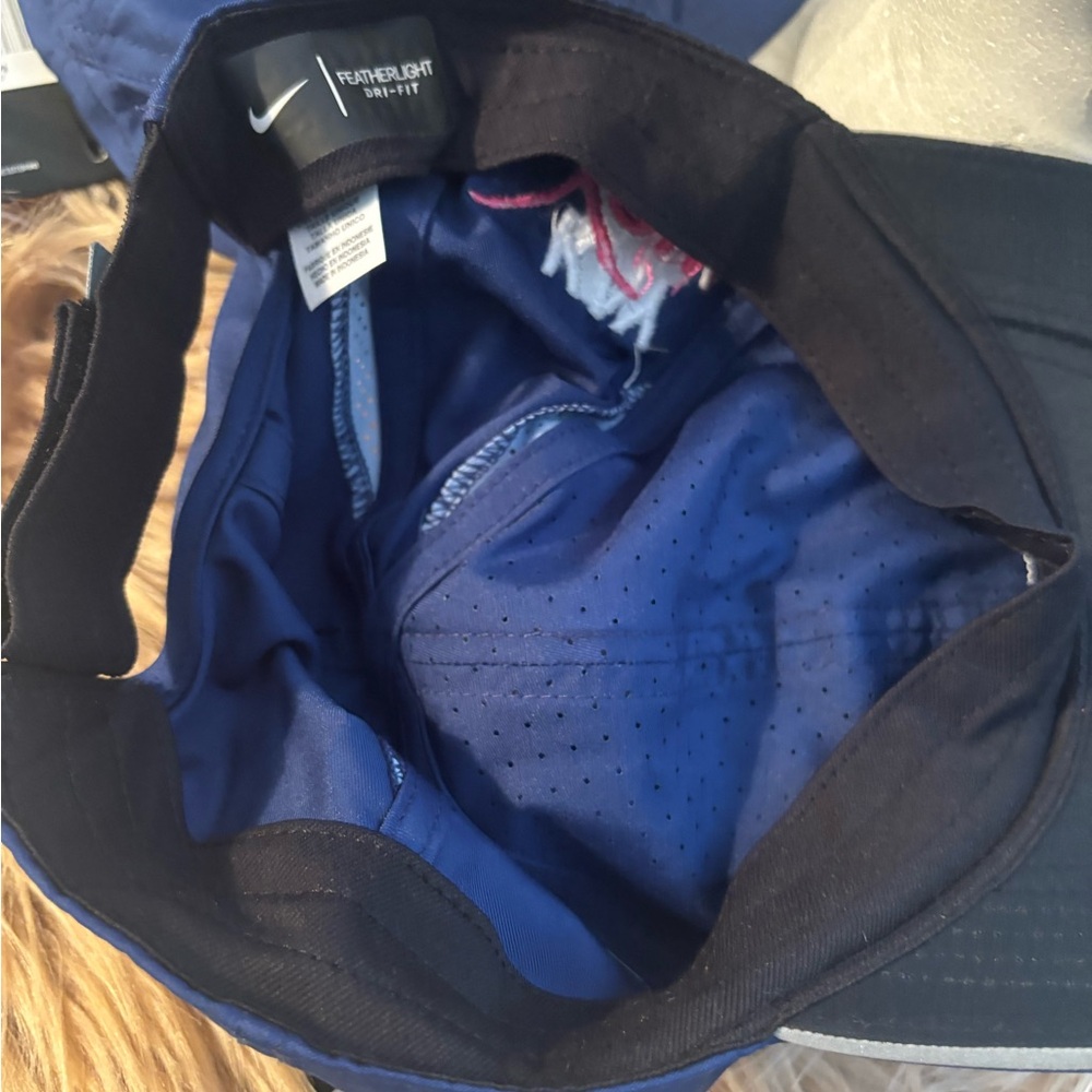 Nike Navy Cap with Metallic Logo - Picture 5 of 5